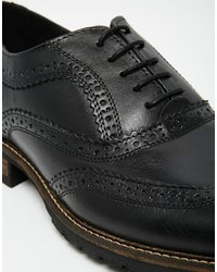 schwarze Brogues von Red Tape