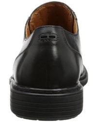 schwarze Business Schuhe von Clarks