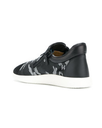 schwarze Camouflage niedrige Sneakers von Giuseppe Zanotti Design