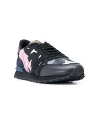 schwarze Camouflage niedrige Sneakers von Valentino