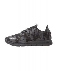 schwarze Camouflage Sportschuhe von Superdry