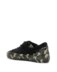 schwarze Camouflage Wildleder niedrige Sneakers von Golden Goose