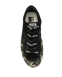 schwarze Camouflage Wildleder niedrige Sneakers von Golden Goose