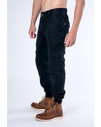 schwarze Cargohose von Alife and Kickin