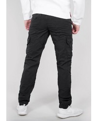 schwarze Cargohose von Alpha Industries