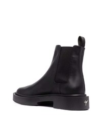 schwarze Chelsea Boots aus Leder von Giuseppe Zanotti