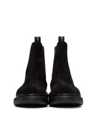 schwarze Chelsea Boots aus Wildleder von Alexander McQueen