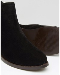 schwarze Chelsea Boots aus Wildleder von Miss KG