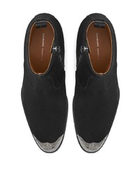 schwarze Chelsea Boots aus Wildleder von Giuseppe Zanotti