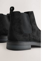 schwarze Chelsea Boots aus Wildleder von next