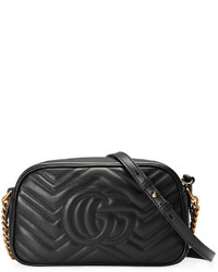 schwarze Taschen mit Chevron-Muster von Gucci