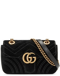 schwarze Taschen mit Chevron-Muster von Gucci