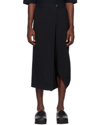 schwarze Chinohose von 132 5. ISSEY MIYAKE