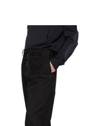 schwarze Chinohose von Moncler Genius