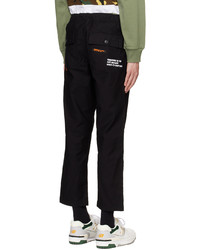 schwarze Chinohose von AAPE BY A BATHING APE