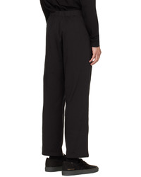 schwarze Chinohose von Lady White Co