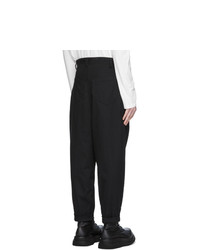 schwarze Chinohose von Julius