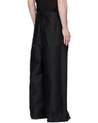 schwarze Chinohose von Taakk