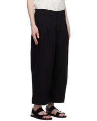 schwarze Chinohose von Toogood