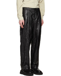 schwarze Chinohose von AMOMENTO