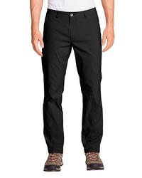 schwarze Chinohose von Eddie Bauer