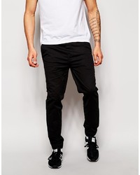 schwarze Chinohose von Solid