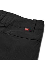 schwarze Chinohose von Nike