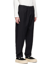 schwarze Chinohose von MM6 MAISON MARGIELA