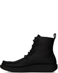 schwarze Chukka-Stiefel aus Leder von At.Kollektive