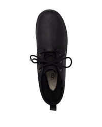 schwarze Chukka-Stiefel aus Leder von UGG