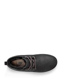 schwarze Chukka-Stiefel aus Leder von UGG