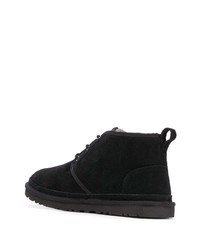 schwarze Chukka-Stiefel aus Wildleder von UGG