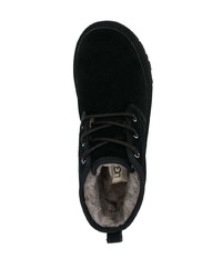 schwarze Chukka-Stiefel aus Wildleder von UGG