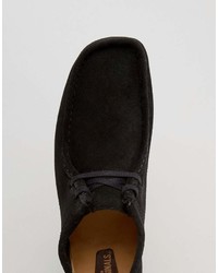 schwarze Chukka-Stiefel aus Wildleder von Clarks