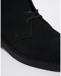 schwarze Chukka-Stiefel aus Wildleder von Clarks