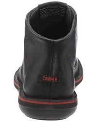 schwarze Chukka-Stiefel von Camper