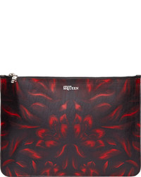 schwarze Clutch mit Blumenmuster von Alexander McQueen