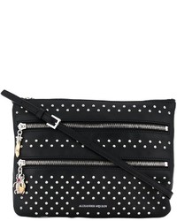 schwarze Clutch von Alexander McQueen