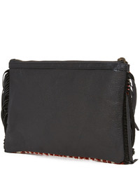 schwarze Clutch von Cleobella