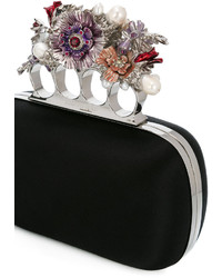 schwarze Clutch von Alexander McQueen