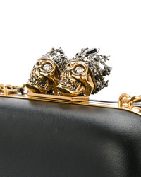 schwarze Clutch von Alexander McQueen