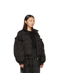 schwarze Daunenjacke von Moncler Genius