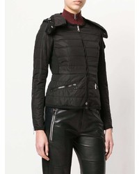 schwarze Daunenjacke von Moncler