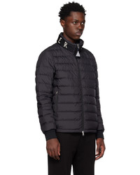 schwarze Daunenjacke von Moncler