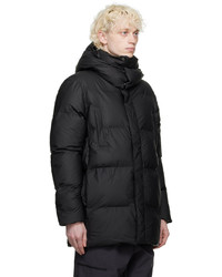 schwarze Daunenjacke von Rains