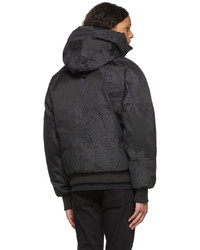 schwarze Daunenjacke von Canada Goose