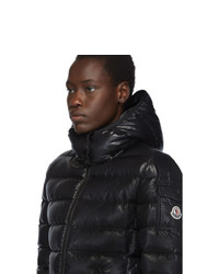 schwarze Daunenjacke von Moncler