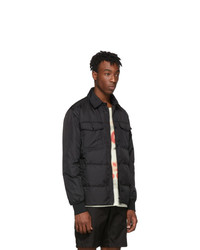 schwarze Daunenjacke von Moncler