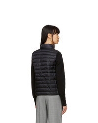 schwarze Daunenjacke von Moncler