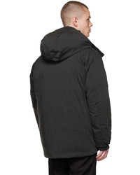 schwarze Daunenjacke von Snow Peak